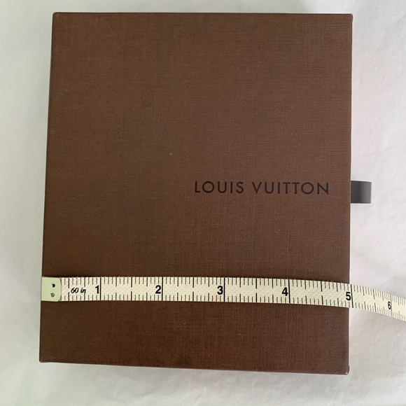 Authentic Louis Vuitton box - Picture 2 of 5